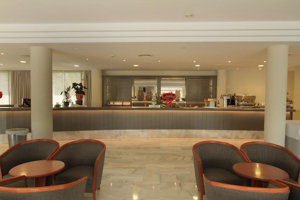 Garbi Cala Millor Hotel Buitenkant foto